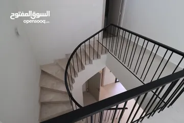  15 فيلا مميزة متلاصقة للايجار في عبدون
