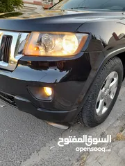  5 Jeep Grand Cherokee 2011                                                          Laredo 4x4