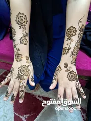  7 henna artist