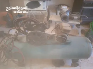  4 عده محل بناشر بحاله جيده
