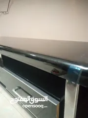  6 طاوله شاشه للبيع  طاوله شاشه لامع الحاله جيده شبه جديده للبيع