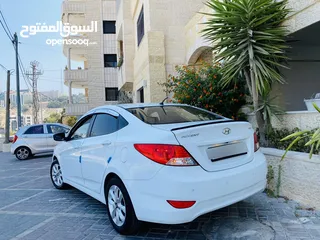  1 هونداي اكسنت 2015 فل اوتماتك بنزين ماتور 1400 بحالة ممتازة جداً الله يبارك لصاحب النصيب ...
