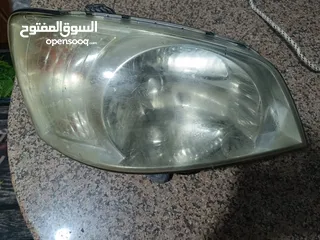  27 اضويه اثنين واحد تويوتا وواحد هونداي ومسجلات اثنين واحد منهم مع فريم للبيع بسعر مغري جداً