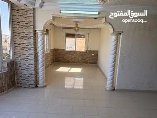  15 شقه لإيجار الشهري طابق 3 مع مصعد بريموت كل طابق 2 شقه  الحي الجنوبي قرب مطعم فول ونار عمارة الشيماء