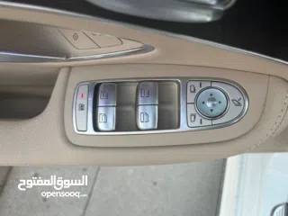  5 Mercedes C 300 full option Luxury edition