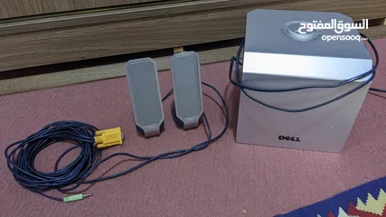  8 حاسوب مكتبي نوع DELL مع كامل اكسسواراته
