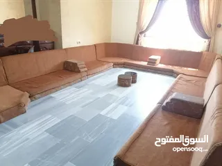  19 مجلس عربي كبير سعودي 16 مقعد  للبيع
