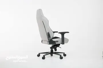  4 كرسي جيمنغ مريح لساعات اللعب الطويلة لون ابيض Dragon War Gaming Chair GC-023  السعر شامل التوصيل