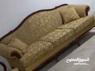  8 طقم كنب سبع مقاعد بحاله جيده جدا