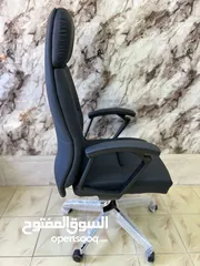  5 كرسي المدير الفاخر – جلد أنيق ومريح  مستوى جديد من الراحة والفخامة بمكتبك! كرسي جلد عالي الجودة،