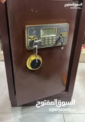  3 خزنه حافظة ... قاصه مميزة جدا بوزن 60 كيلو ضد الحريق بسعر حرق