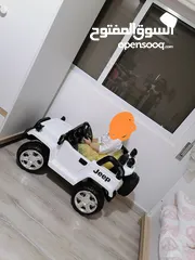  1 سيارة أطفال للبيع