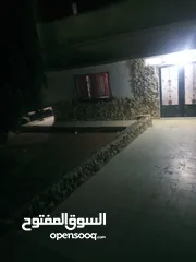  6 منزل مستقل بالزرقاء السخنه حي الصالحيه بجانب مسجد الصالحيه القديم