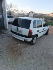  3 اوبل كورسا