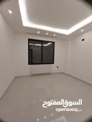  8 ام السماق 170م بسعر مغري