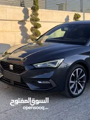  1 سيارة سيات ليون