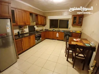  6 شقة - للايجار - سوبر ديلوكس - ديرغبار 210 متر