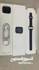  1 Apple watch se (2nd gen) 44mm