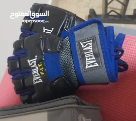  13 كل ما يلزم الملاكم نوعيه اصليه