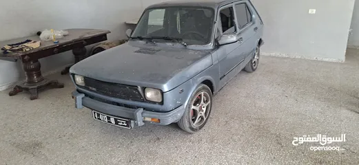  12 فيات 127موديل 1980غيار عادي ماتور 900قانوني عليها ترخيص سنة