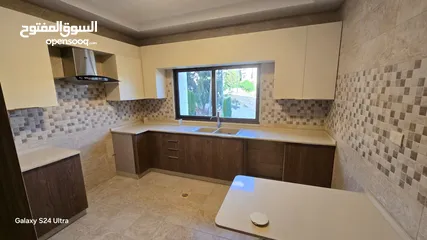  1 شقه مميزه فارغة لم تسكن للإيجار في خلدا 150 متر