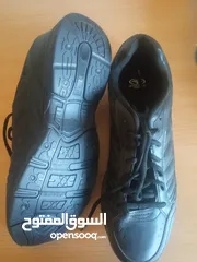  2 بوط خفيف قياس كبير وارد امريك ا
