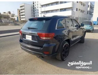  21 Jeep Grand Cherokee 2011 Model