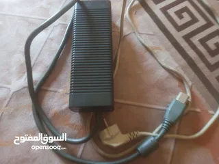 4 اكس بوكس 360 مستعمل سنه  ويوجد العاب جميله سعره 87وقابل للتفاوض
