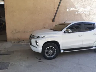  4 تندر متسوبيشي