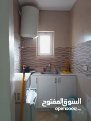  3 مكتب تجاري أو عيادة حديث للبيع جبل الحسين