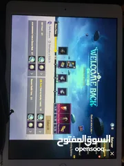  8 للبيع iPad جيل 7 – 32 GB فضي – حالة ممتازة