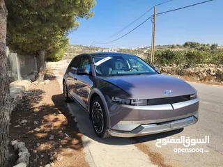  4 HYUNDAI IONIQ 5