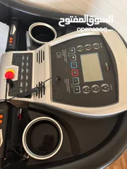  5 جهاز مشي / ركض الكهربائي- تريدميل نوع   world fitness ب عدة ميزات - مستعمل مدة قصيرة