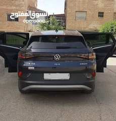  4 ID 4 CROZZ PURE+ 2022 لون مميز