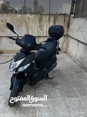  4 سكوتر كيمكو 200 للبيع