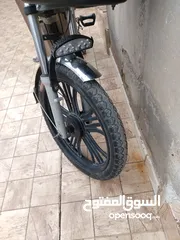  3 دراجه كهربائية بحاله جيده جدا