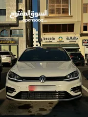  4 Golf R 2019 GCC No accidents Lady use