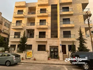  2 شقة مميزة سوبر ديلوكس ارضية مع حدائق في السابع للبيع عبدالله غوشة