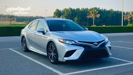  1 2018 Toyota Camry Limited Hybrid