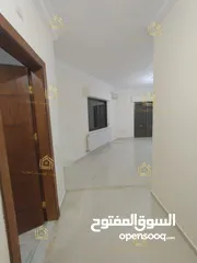  4 شقة فارغة - الرشيد - 3نوم - 220م - بلكونتين - تدفئة غاز