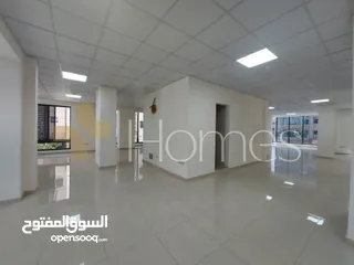  5 مكتب طابق اول طابقي في منطقة شركات للايجار في الشميساني، بمساحة 500م