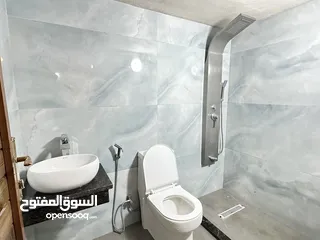  13 شالية كل الفصول مسبح مغلق ومدفى خصوصية عالية جلسة خارجية وباربكيو والعاب اطفال ونافورة وشلال وغيرها