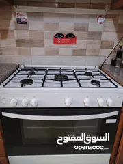  4 غساله بينكو 7كيلو وغاز فريجيدير بحالة ممتازة 5 رؤوس نوع فريجيدير ايطالي