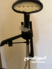  2 مكواة بخار ماركة benkon , سعة 2.1 لتر ، 1600 واط ، بحاله ممتازه استخدام بسيط مع علبتها