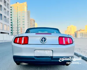  16 A Clean And Beautiful FORD MUSTANG 2012 SILVER GCC SOFT TOP CONVERTIBLE
