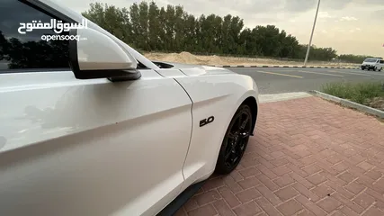  13 Ford Mustang GT 2019 V8 Engine