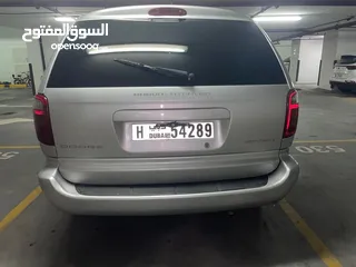  3 Dodge caravan 2003 with ramp for handicap دودج كارفان 2003 بمنحدر لكرسي متحرك لاصحاب الهمم