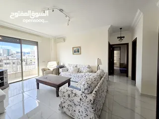  7 جبل عمان و محيط فندق ( الردز كارتن ) شقة فخمة للبيع 220 متر