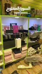  2 رفوف محل للبيع خشب لاتيه