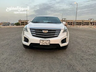  2 كاديلاك XT5 بلاتنيوم